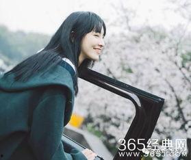 小明星网红年龄多大,揭秘小明星网红的年龄之谜