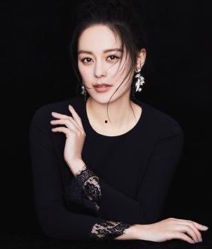 唱歌女明星网红,跨界融合的璀璨之星