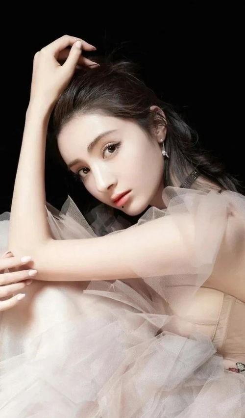 明星网红来新疆了吗,探寻丝路魅力，共赴西域风情之旅”