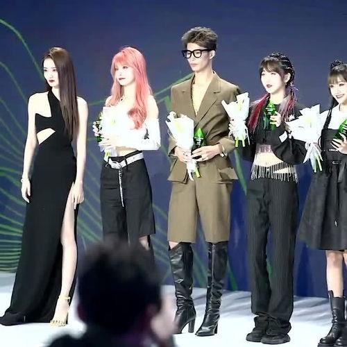 明星网红同台喊麦,网红明星同台喊麦盛宴