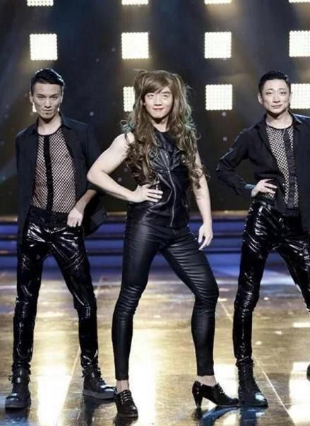 明星网红男士中靴,明星网红男士中靴风尚解析