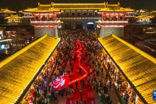 今日吃瓜热心的朝阳群众,今日吃瓜热心，揭秘娱乐圈最新动态