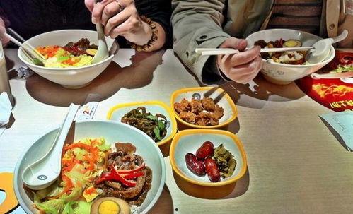 今日头条晚餐吃瓜视频,揭秘娱乐圈幕后故事