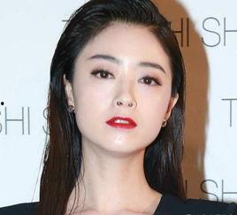 明星网红挖耳朵图片,揭秘日常护理中的小秘密