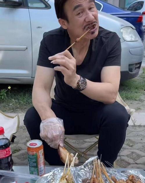 明星网红淄博烧烤画面,网红美食盛宴现场直击