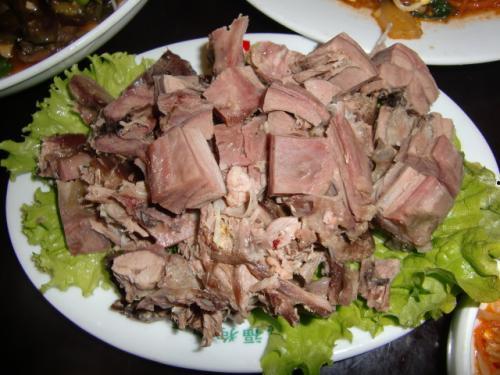 吃狗肉可以吃黑蜜瓜吗,探寻饮食搭配的奥秘